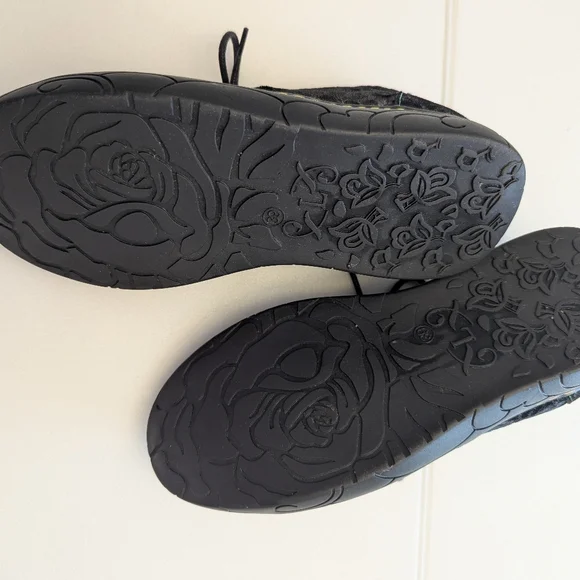 L' Artiste Danli Cheetah Women's Zipper Sneakers - Picture 5 of 7